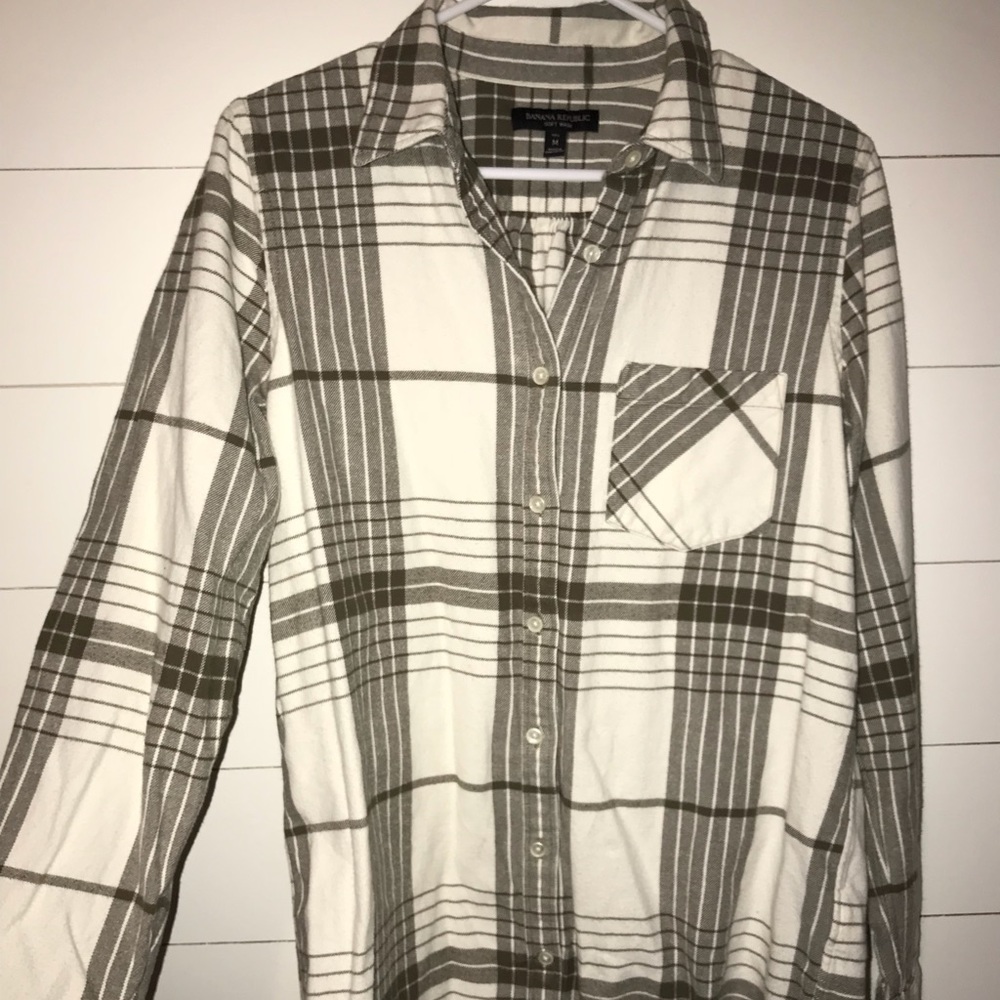 Banana Republic button down flannel- Medium Tall